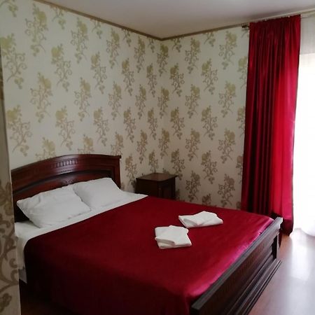 Mini-Hotel Yanson 2 Gagry Exterior photo